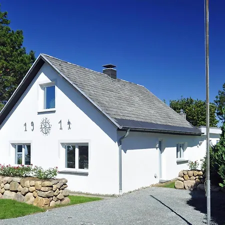 Semesterbostad Luett Hues *