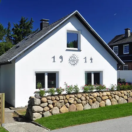 Luett Hues Semesterbostad